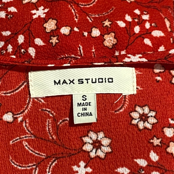 Max Studio Red Balloon Sleeve Tiered Floral Print dress - Picture 8 of 10